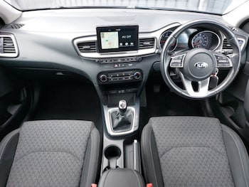 Used Kia Ceed 2019 for sale - 75656614: Photo