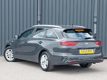 Used Kia Ceed 2019 for sale - 75656614: Photo