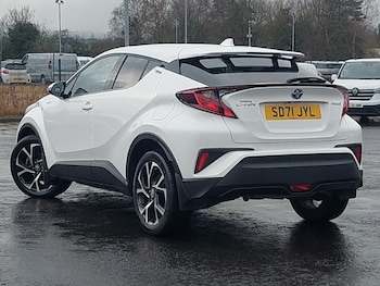Used Toyota C-HR 2021 for sale - 77897088: Photo