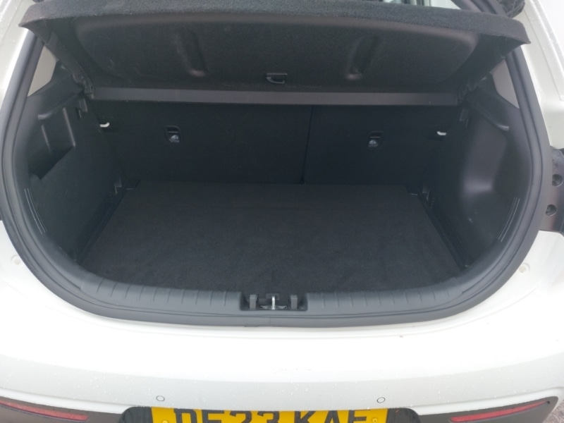 Used Kia Rio 2023 for sale - 76383502: Photo 8