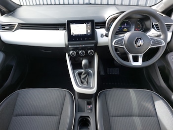Used Renault Clio 2022 for sale - 77585402: Photo