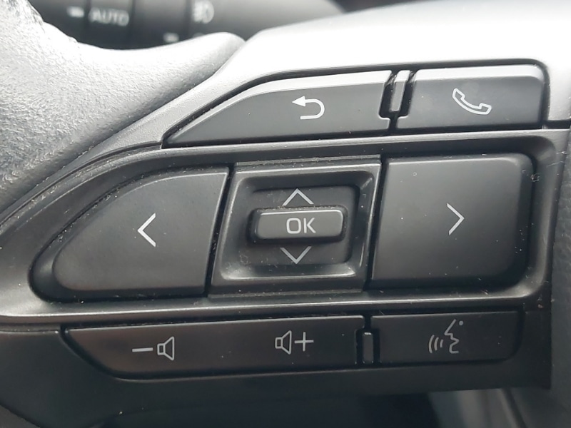 Used Toyota Yaris 2023 for sale - 77912877: Photo 12