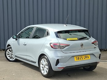 Used Renault Clio 2025 for sale - 79561142: Photo