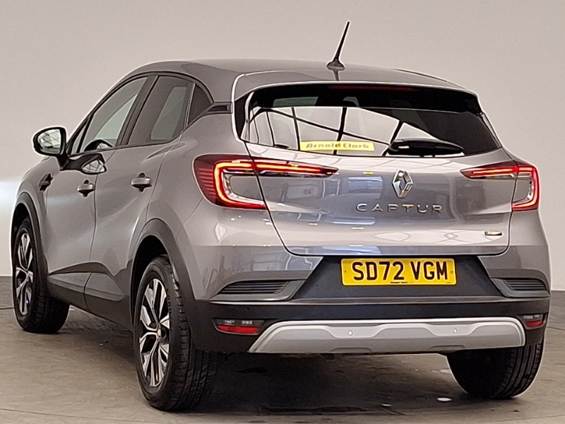 Used Renault Captur 2023 for sale - 77637243: Photo 3