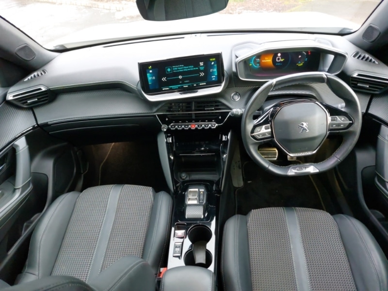 Used Peugeot 2008 2022 for sale - 77119311: Photo 2