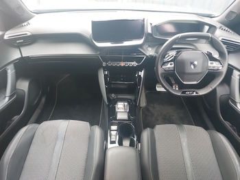 Used Peugeot 2008 2024 for sale - 76306004: Photo 2