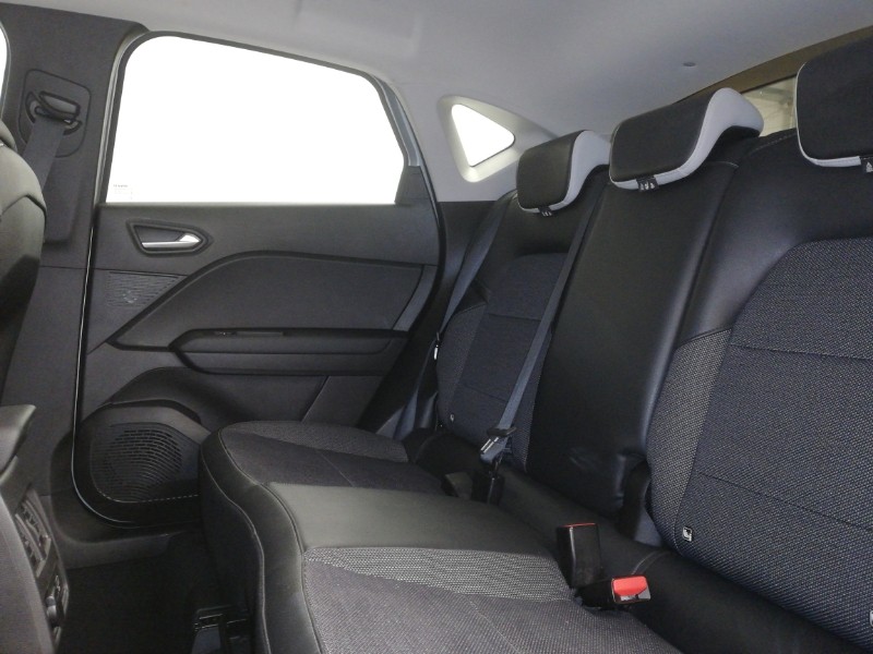 Used Renault Captur 2022 for sale - 76656899: Photo 6