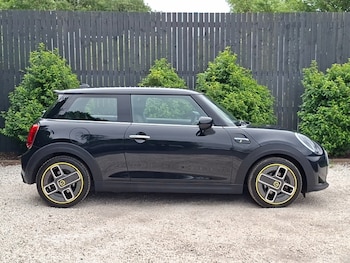 Used MINI Hatch 2023 for sale - 79498361: Photo