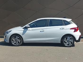 Used Hyundai i20 2024 for sale - 75628683: Photo