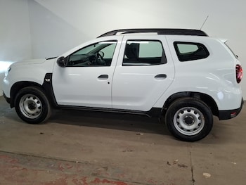 Used Dacia Duster 2023 for sale - 79372694: Photo