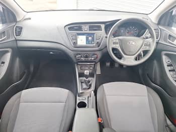 Used Hyundai i20 2020 for sale - 79673140: Photo