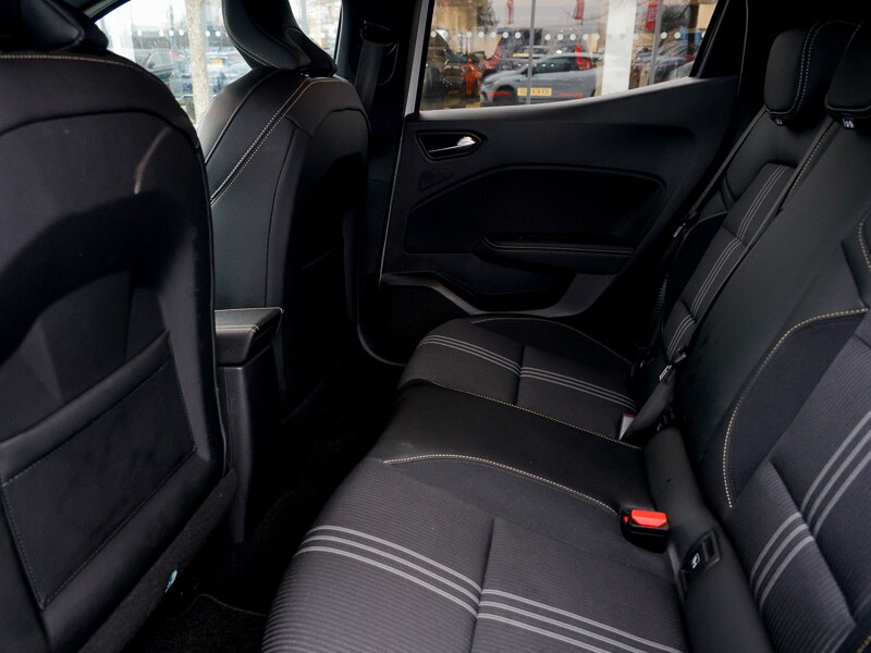 Used Renault Clio 2023 for sale - 77569529: Photo 6