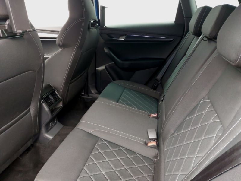 Used Skoda Karoq 2024 for sale - 76456547: Photo 6