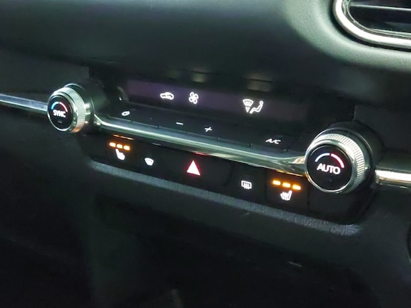 Used Mazda CX-30 2021 for sale - 76282384: Photo 11
