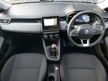 Used Renault Clio 2025 for sale - 77115347: Photo