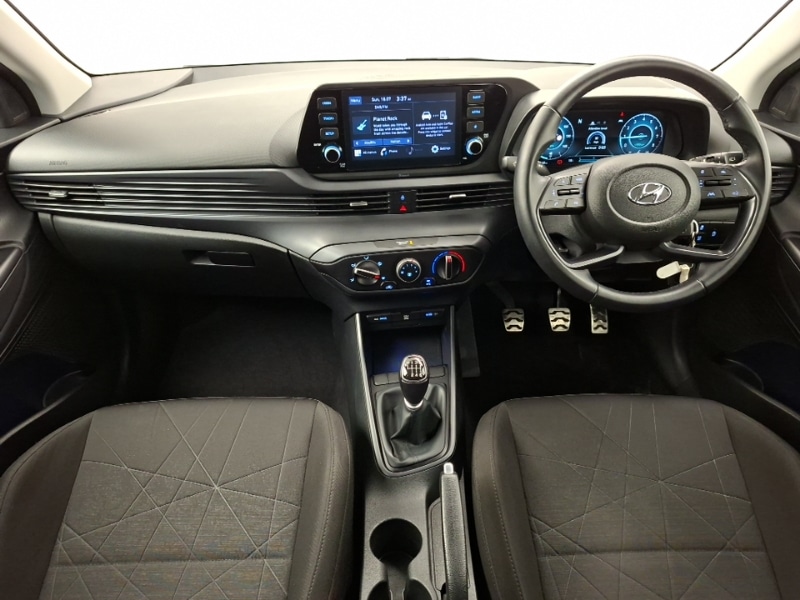 Used Hyundai BAYON 2022 for sale - 77677793: Photo 2