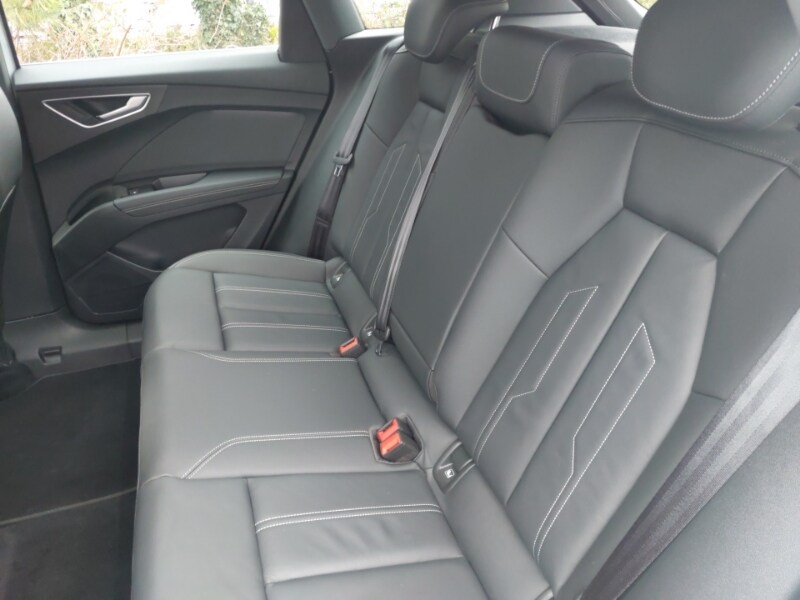 Used Audi Q4 e-tron 2024 for sale - 77299239: Photo 6