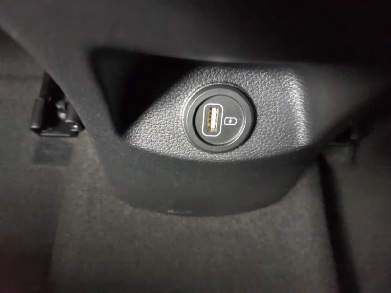 Used Kia Stonic 2023 for sale - 76475685: Photo 10