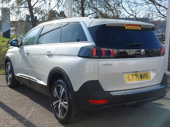 Used Peugeot 5008 2021 for sale - 77752403: Photo