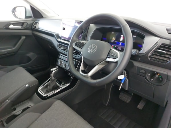 Used Volkswagen T-Cross 2024 for sale - 76225589: Photo 11