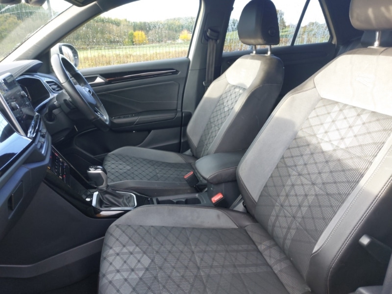 Used Volkswagen T-Roc 2023 for sale - 77039622: Photo 5