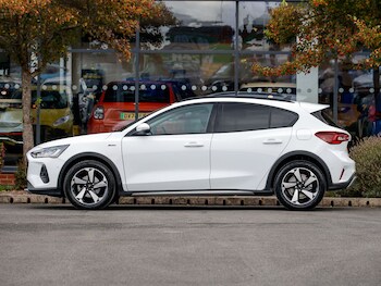 Used Ford Focus 2022 for sale - 76652128: Photo