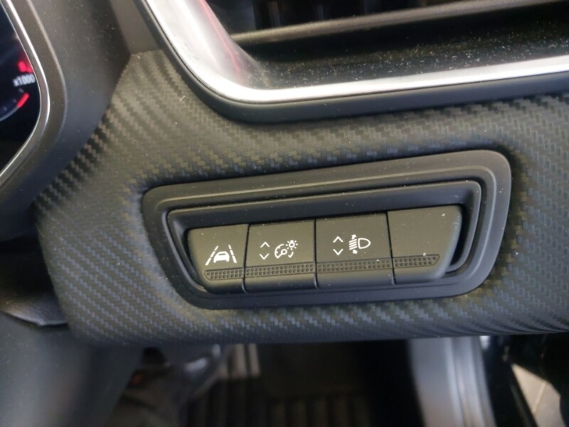 Used Renault Clio 2023 for sale - 77184580: Photo 11