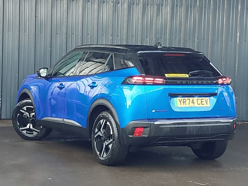 Used Peugeot 2008 2024 for sale - 76492743: Photo 3