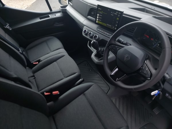 Used Renault Master 2025 for sale - 76288881: Photo 2