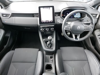 Used Renault Clio 2024 for sale - 79569468: Photo