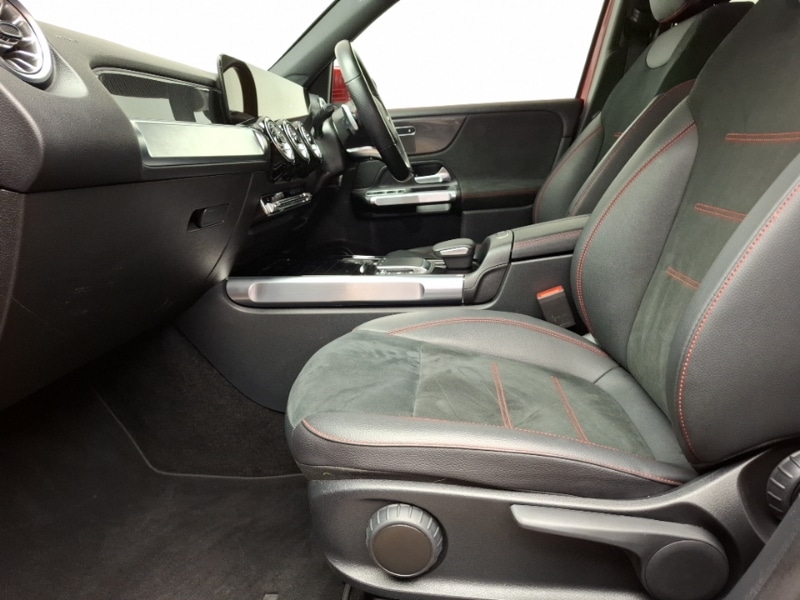 Used Mercedes-Benz GLB 2023 for sale - 77273636: Photo 5