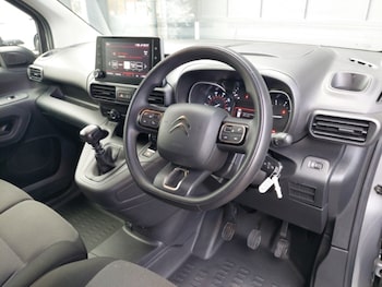 Used Citroen Berlingo 2023 for sale - 78816890: Photo