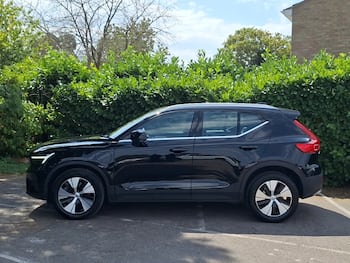 Used Volvo XC40 2023 for sale - 79853378: Photo