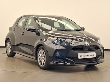 Used Toyota Yaris 2023 for sale - 79386790: Photo