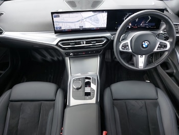 Used BMW 3 Series 2024 for sale - 76078300: Photo 2