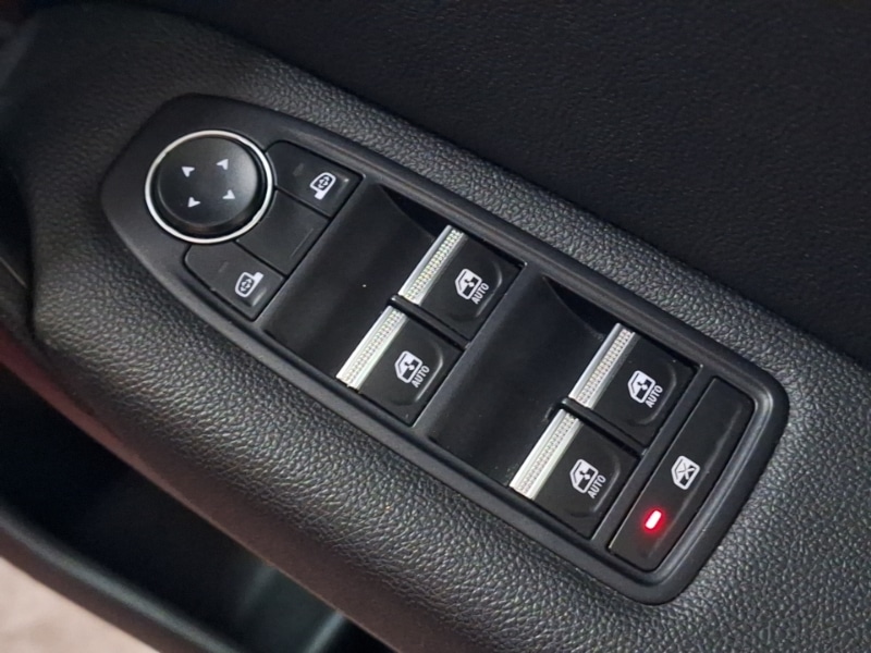 Used Renault Captur 2023 for sale - 78080129: Photo 12