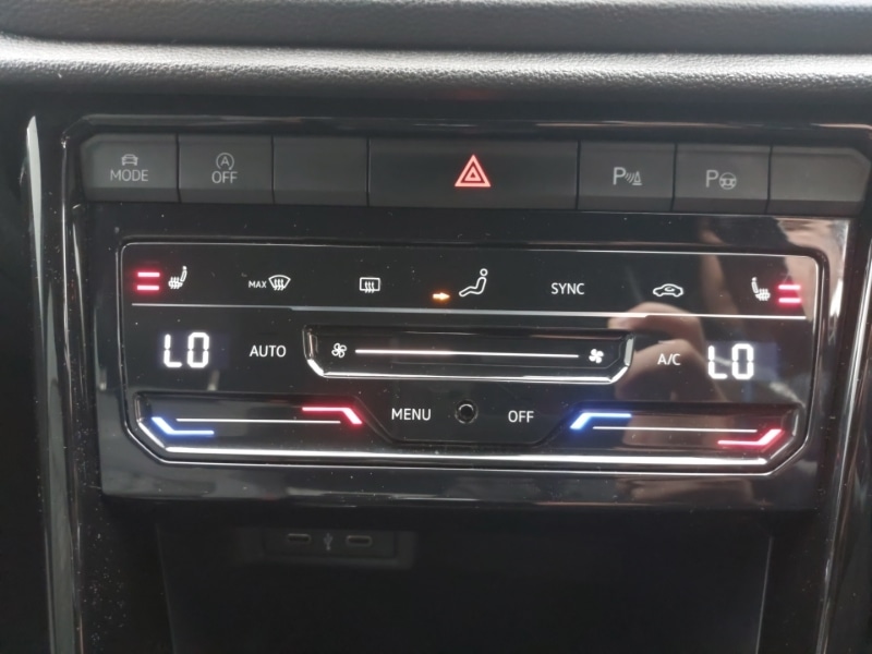 Used Volkswagen T-Roc 2022 for sale - 77606459: Photo 12