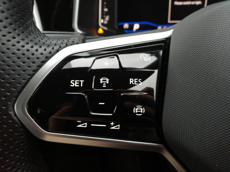 Used Volkswagen T-Roc 2022 for sale - 77876597: Photo 10