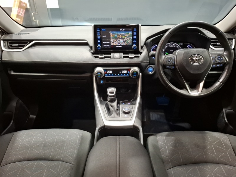 Used Toyota RAV4 2022 for sale - 76833851: Photo 2