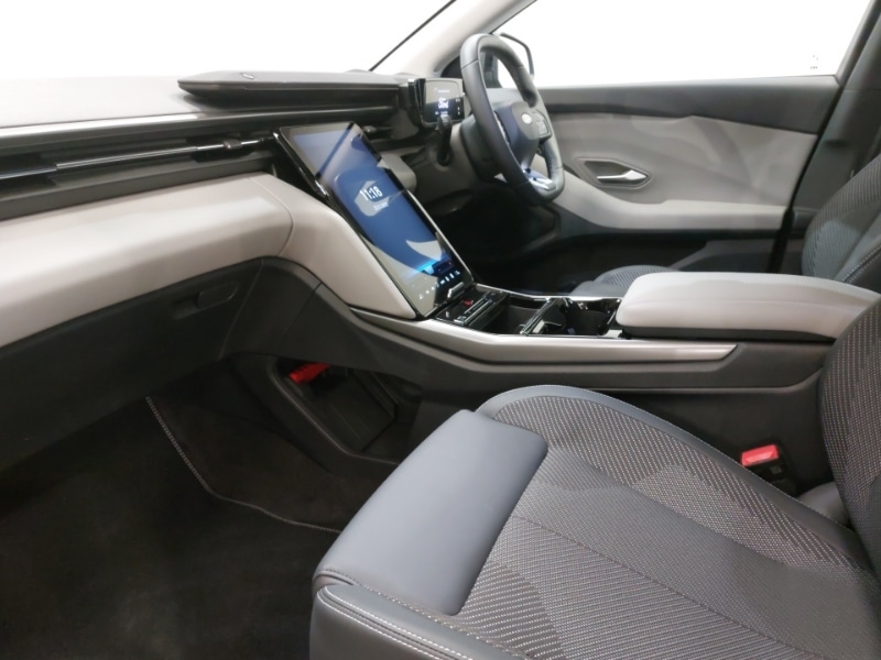 Used Ford Explorer 2025 for sale - 76816702: Photo 5