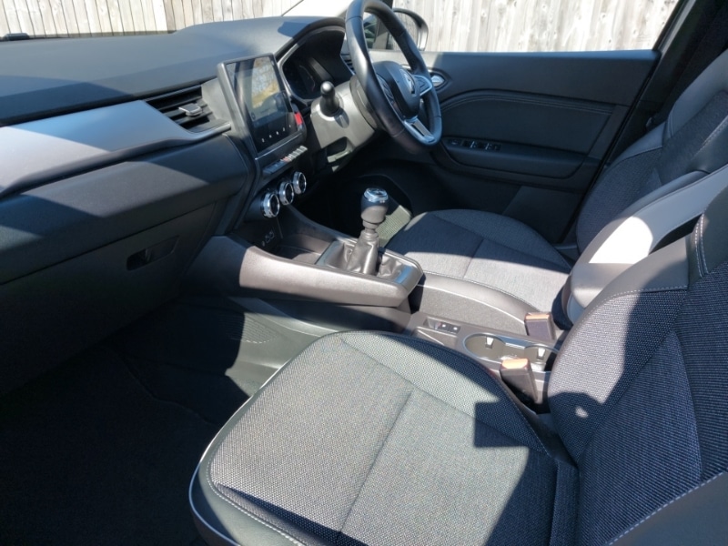 Used Renault Captur 2023 for sale - 78114206: Photo 5