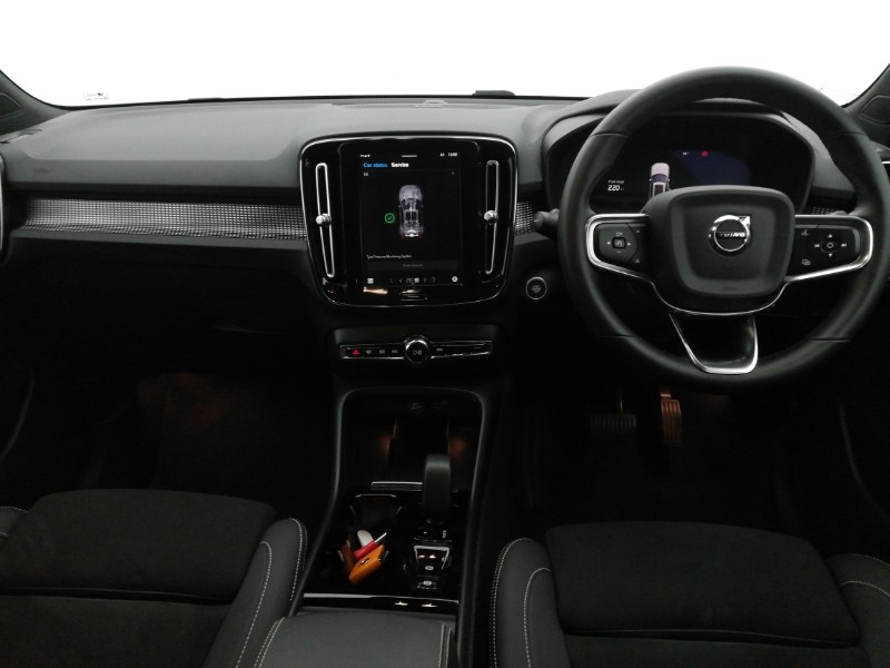 Used Volvo XC40 2022 for sale - 77924006: Photo 2