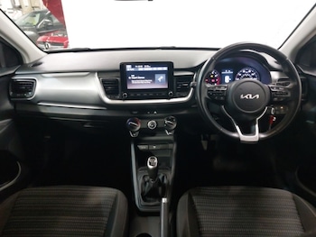 Used Kia Stonic 2023 for sale - 78841605: Photo