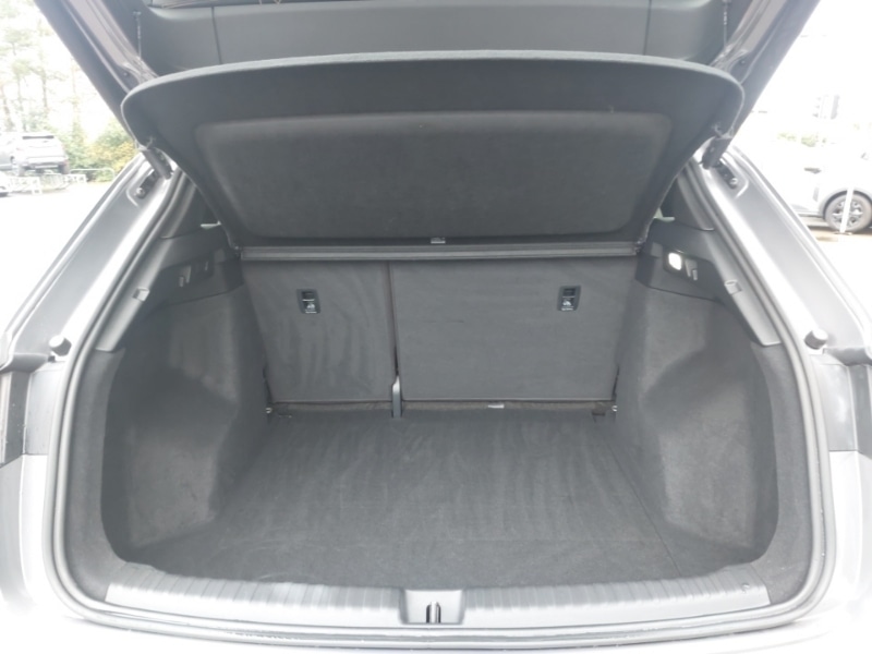 Used Audi Q4 e-tron 2023 for sale - 76506515: Photo 8