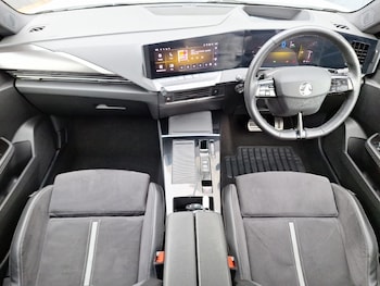 Used Vauxhall Astra 2023 for sale - 76795783: Photo