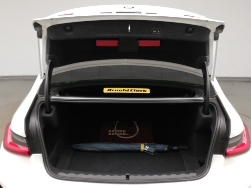 Used BMW 3 Series 2024 for sale - 77252609: Photo 8