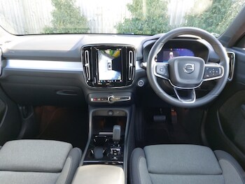 Used Volvo XC40 2023 for sale - 77772005: Photo