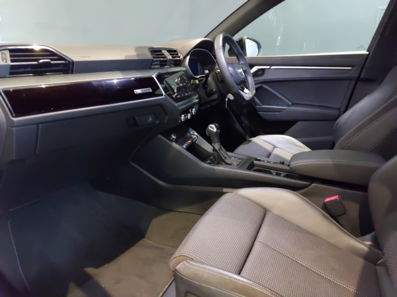 Used Audi Q3 2023 for sale - 77252658: Photo 5