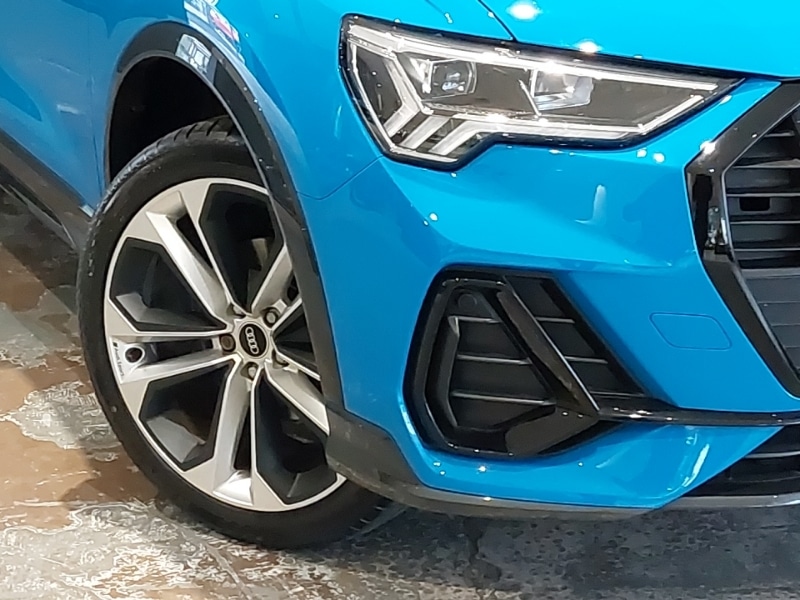 Used Audi Q3 2023 for sale - 77252658: Photo 9