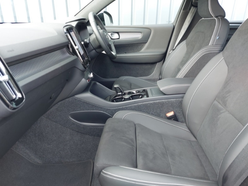 Used Volvo XC40 2025 for sale - 77439014: Photo 5